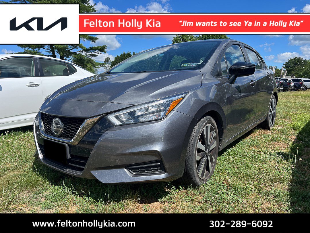 Used 2022 Nissan Versa SR FWD image 1