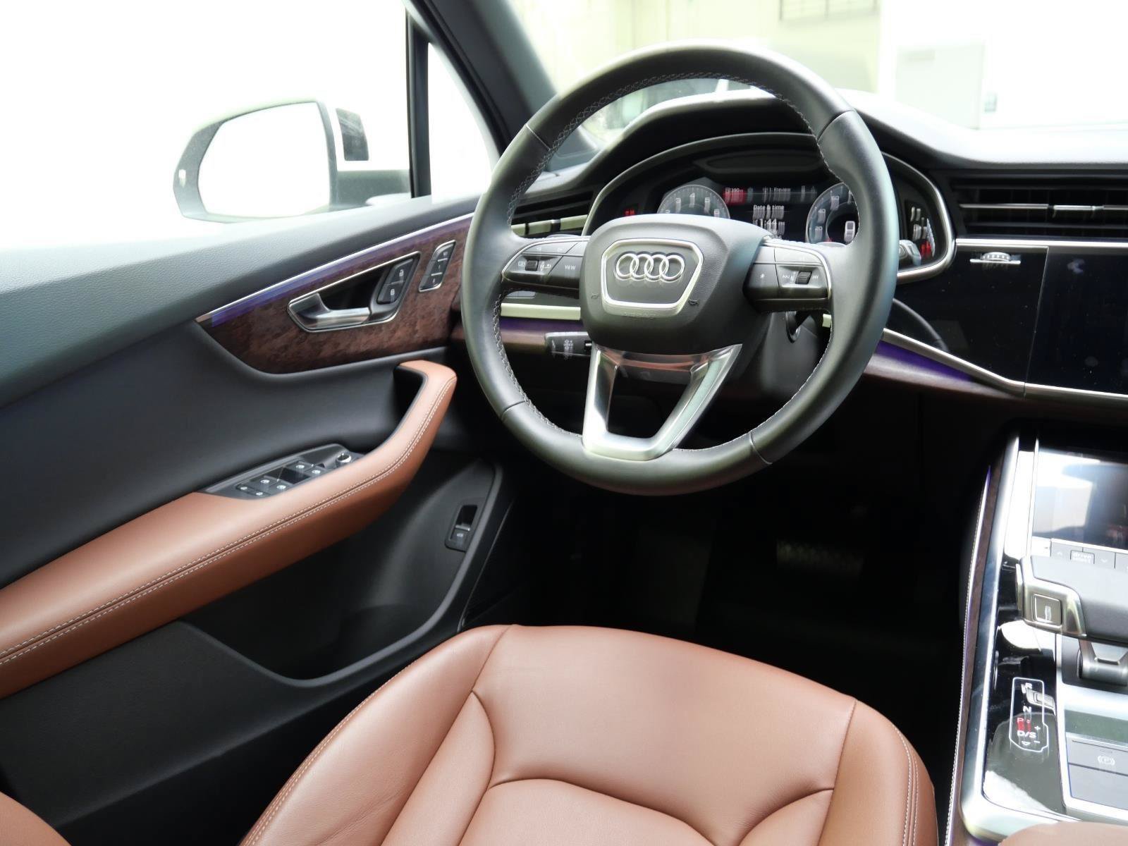 Used 2025 Audi Q7 2.0T Premium Plus AWD/4WD image 32