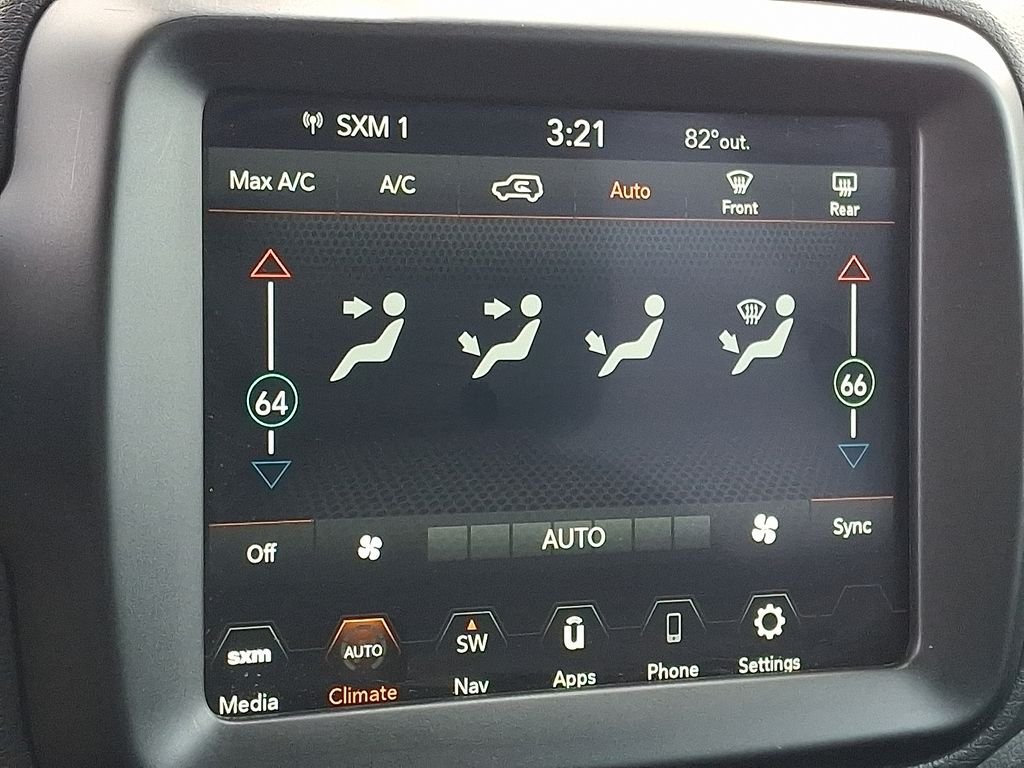Used 2023 Jeep Renegade Altitude AWD/4WD image 17