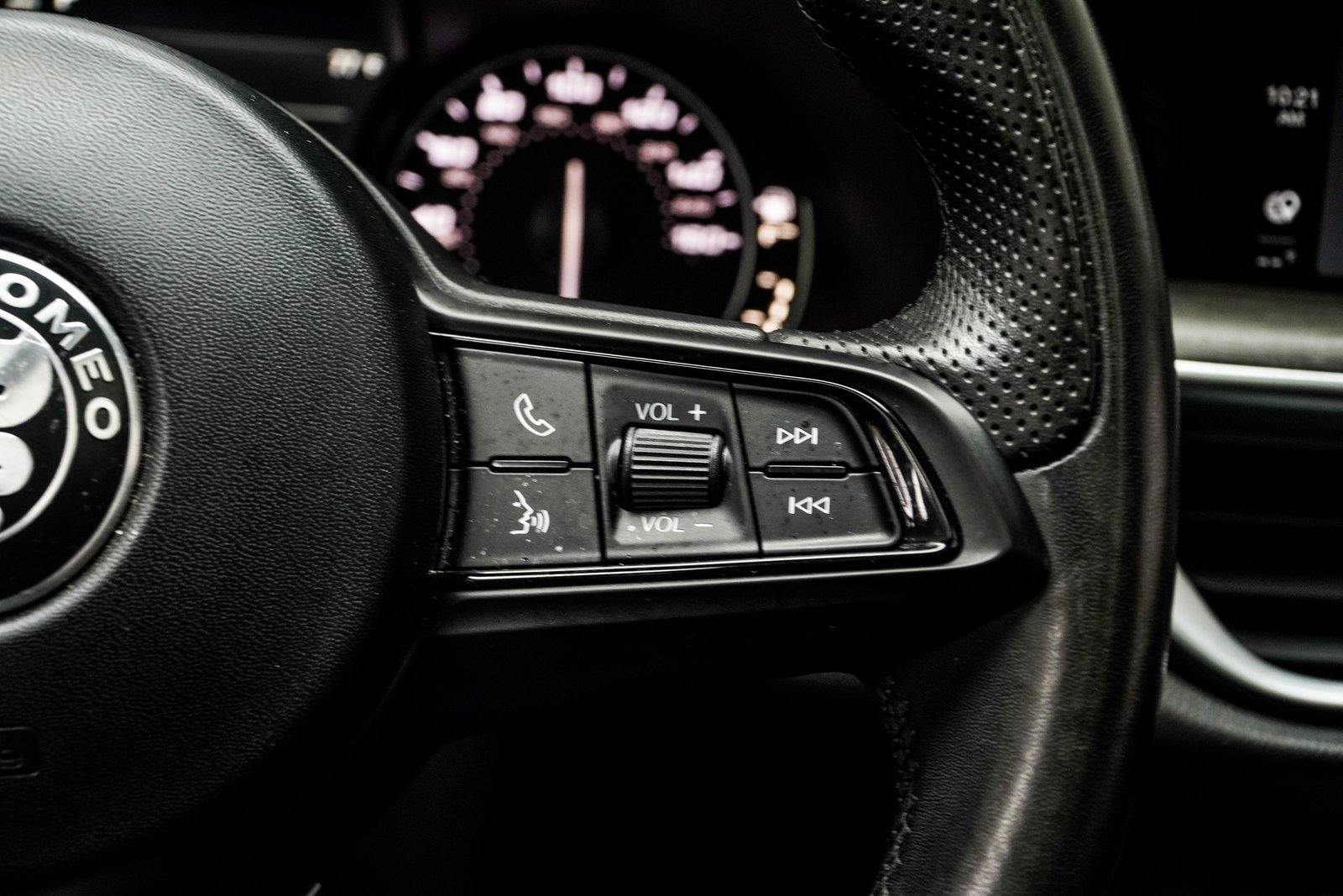 Used 2022 Alfa Romeo Stelvio Ti image 24