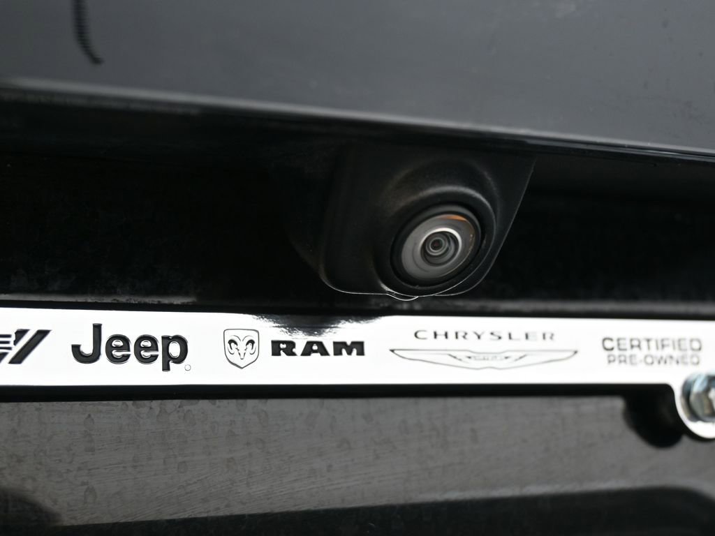 Used 2024 GMC Yukon SLT w/ SLT Luxury Package image 43