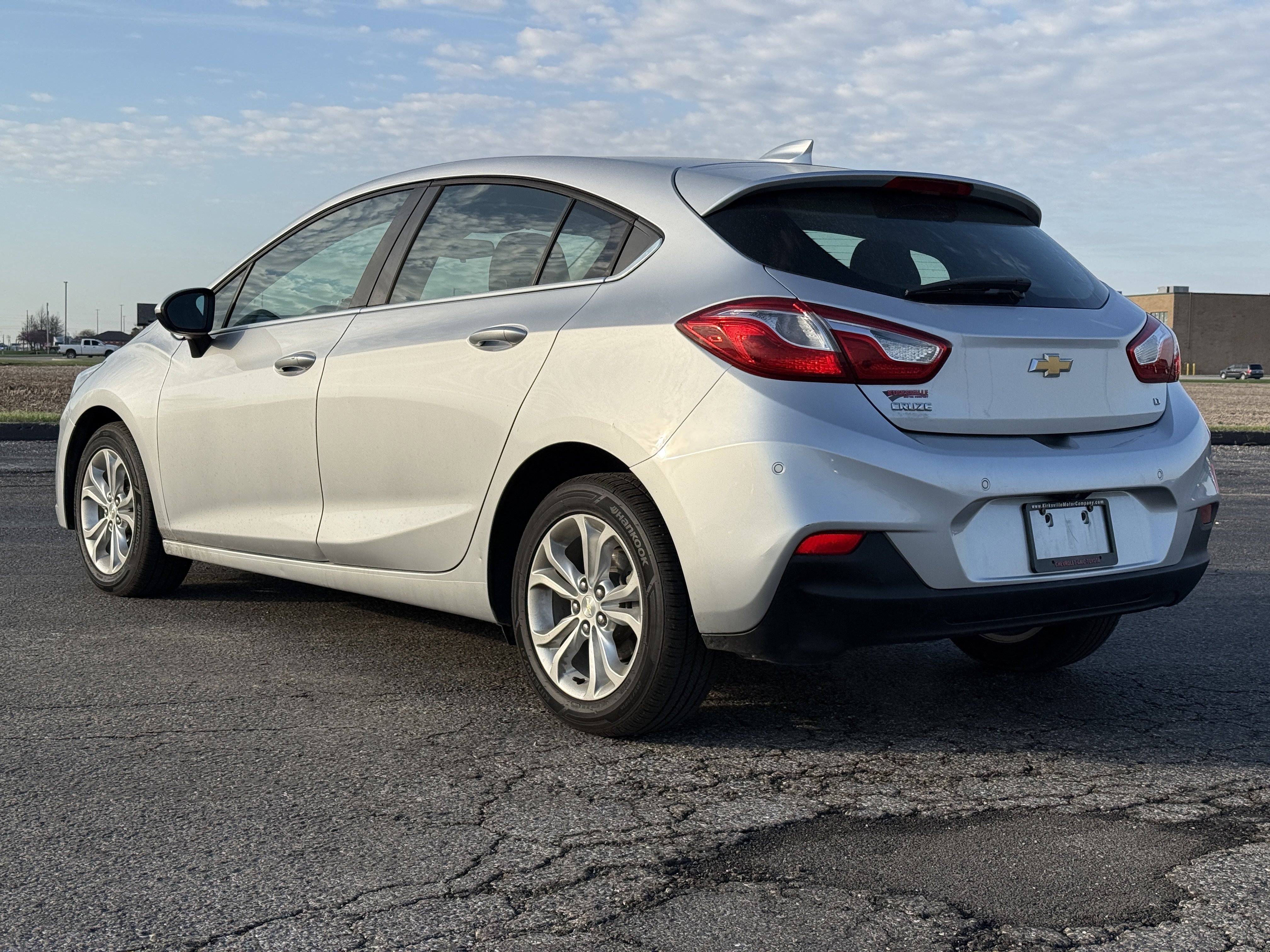 Used 2019 Chevrolet Cruze LT w/ Convenience Package image 5