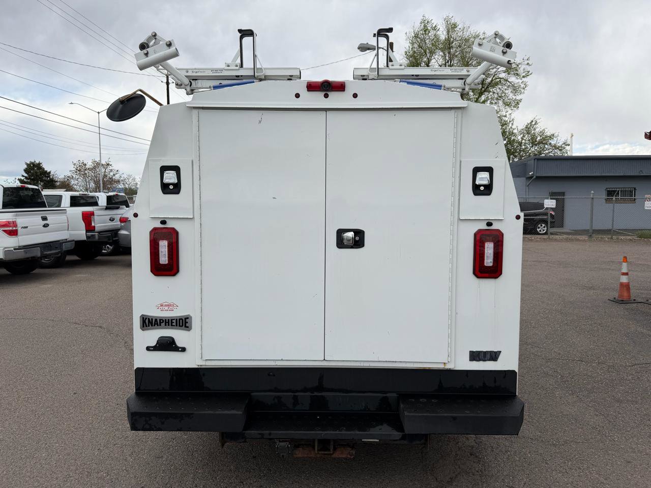 Used 2019 Ford E-350 and Econoline 350 Super Duty w/ Power Windows & Locks Group image 8