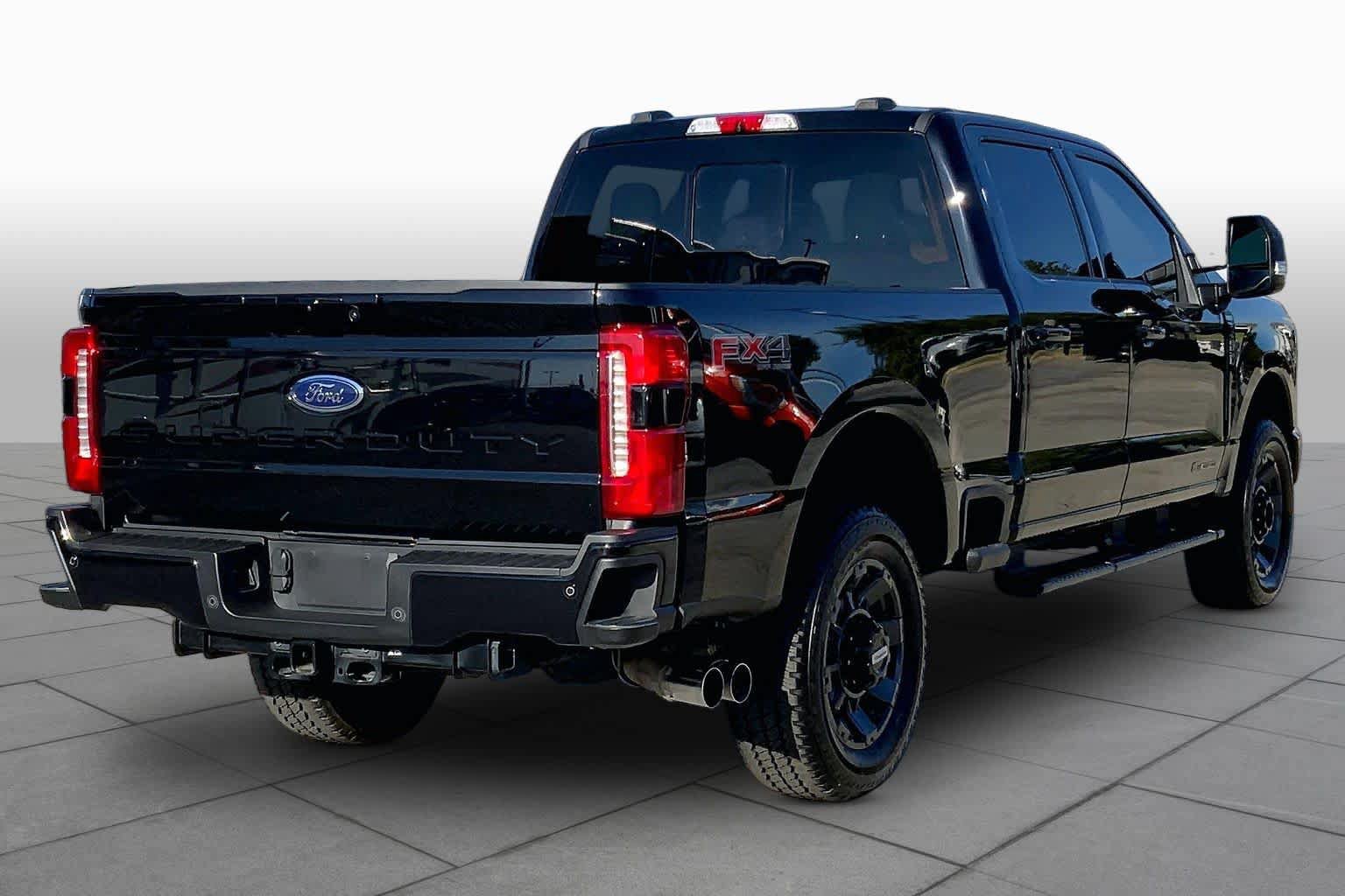 Used 2024 Ford F250 XLT w/ XLT Premium Package AWD/4WD image 13