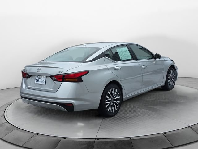 Used 2024 Nissan Altima 2.5 SV image 5