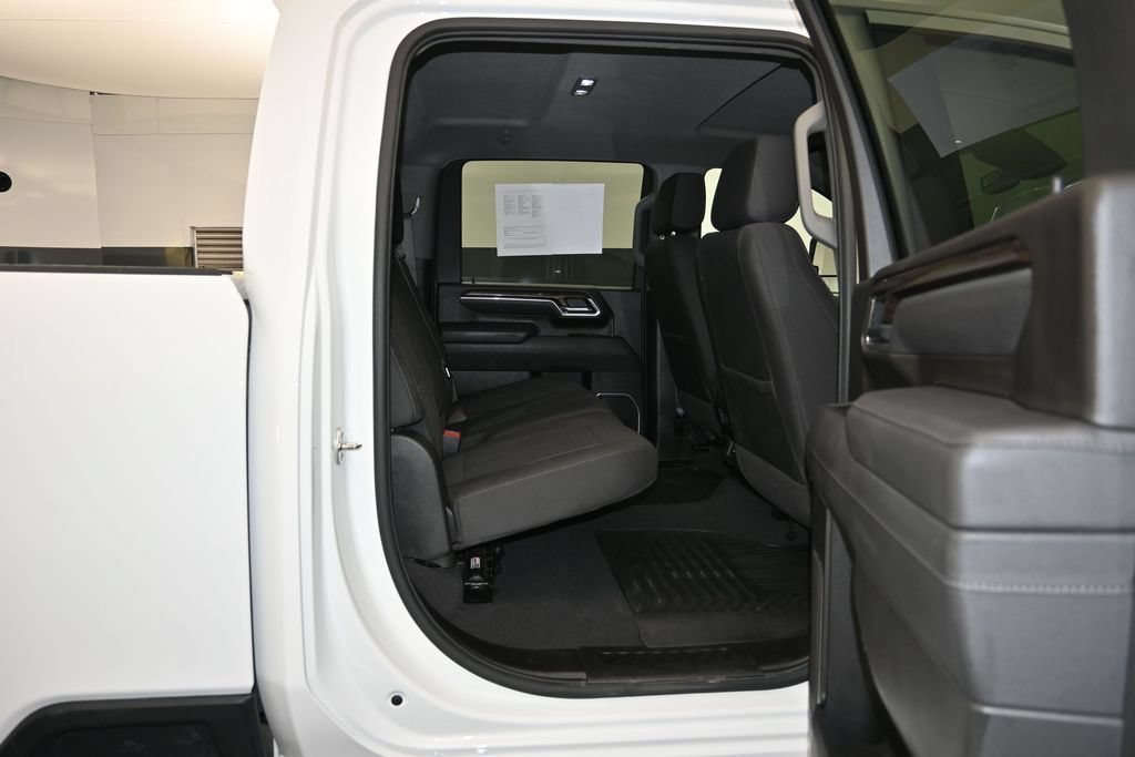 Used 2025 Chevrolet Silverado 2500 LT w/ Convenience Package AWD/4WD image 26