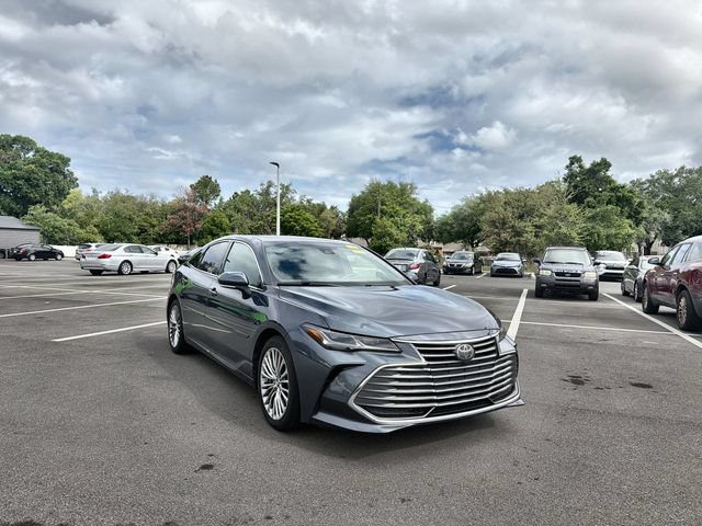 Used 2019 Toyota Avalon Limited w/ Carpet Mat Package FWD image 11
