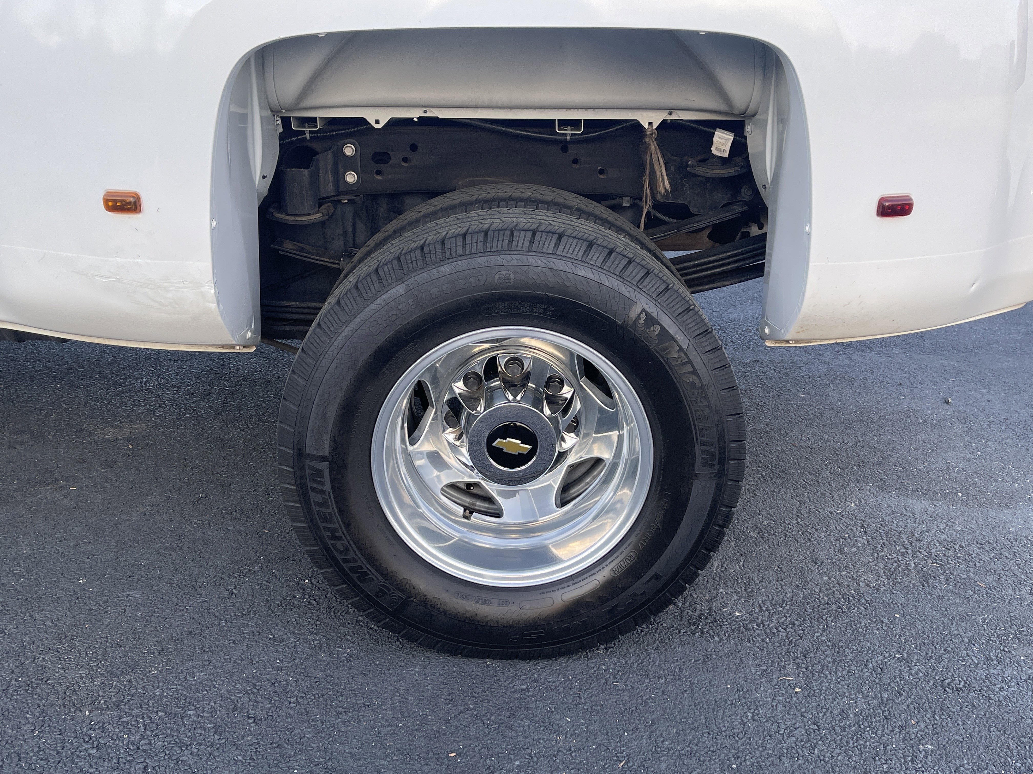 Used 2016 Chevrolet Silverado 3500 LTZ image 35