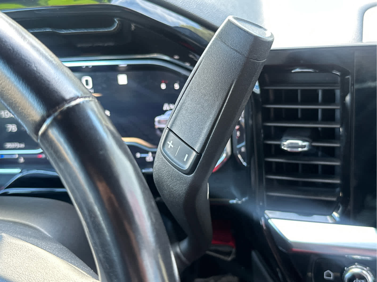 Used 2022 GMC Sierra 1500 Elevation image 34