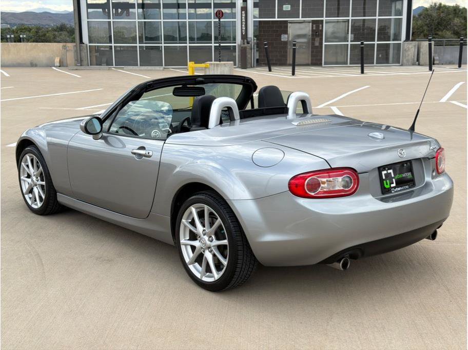 Used 2012 MAZDA MX-5 Miata Grand Touring w/ Premium Pkg RWD image 11
