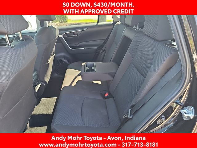 Used 2022 Toyota RAV4 LE AWD/4WD image 11
