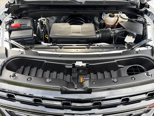 Certified 2024 Chevrolet Suburban Z71 w/ Off-Road Capability Package AWD/4WD image 23