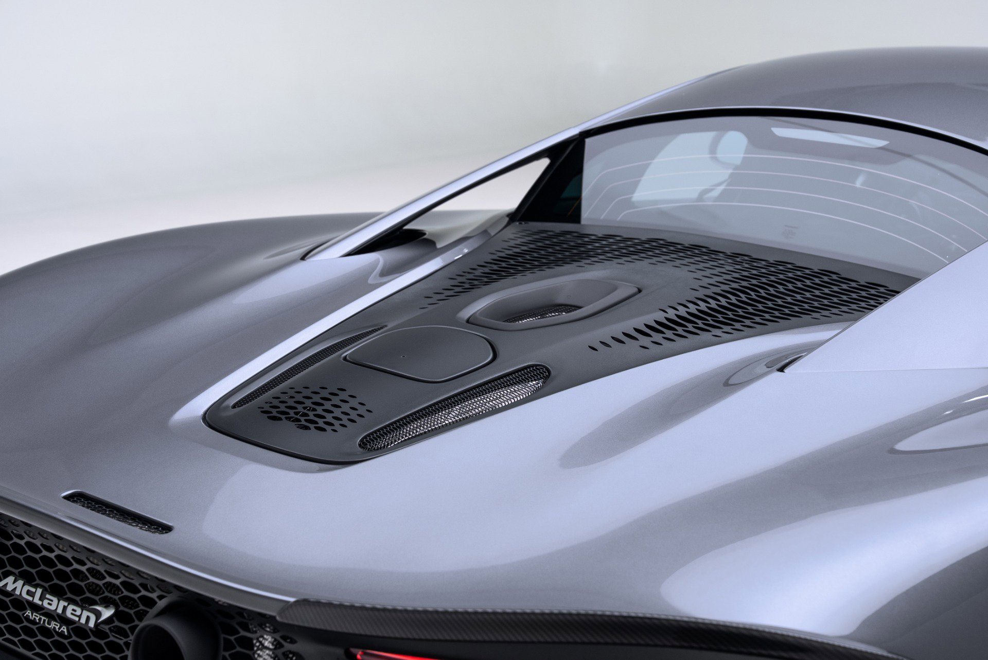 Used 2023 McLaren Artura image 36