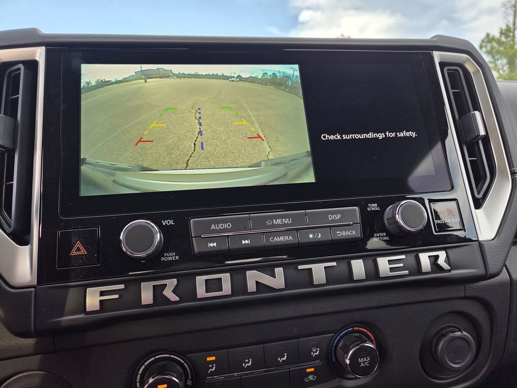Certified 2025 Nissan Frontier SV image 9