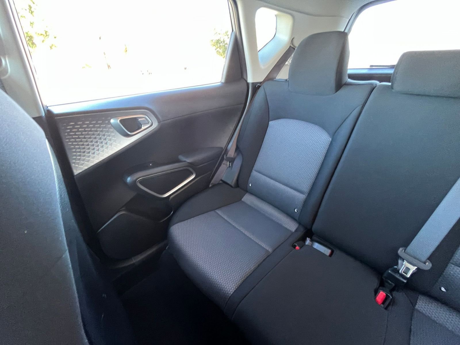 Used 2025 Kia Soul LX w/ LX Technology Package image 37