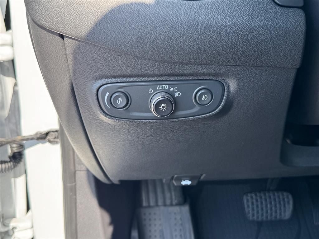 Used 2022 Chevrolet Equinox Premier AWD/4WD image 18