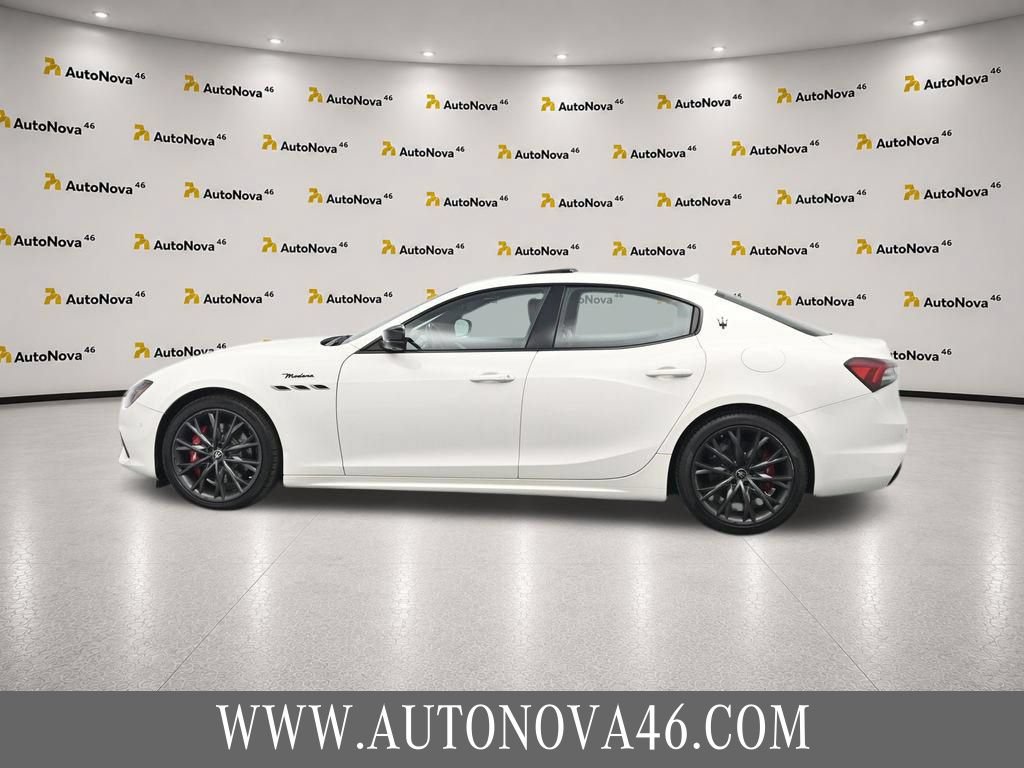 Used 2022 Maserati Ghibli Modena RWD image 3