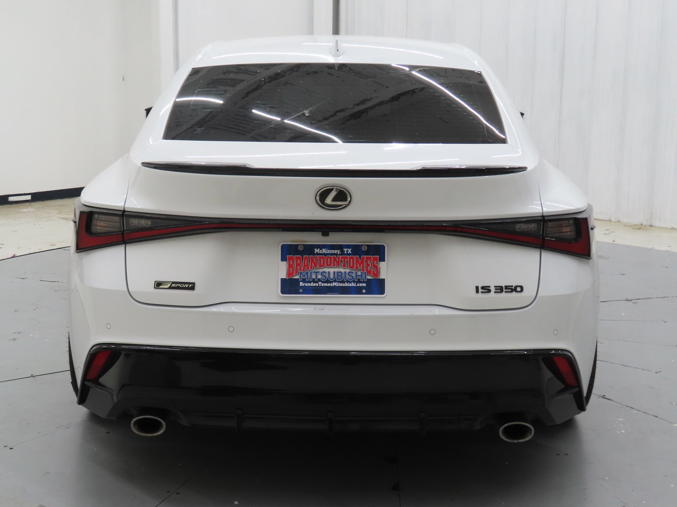 Used 2023 Lexus IS 350 F Sport RWD image 4
