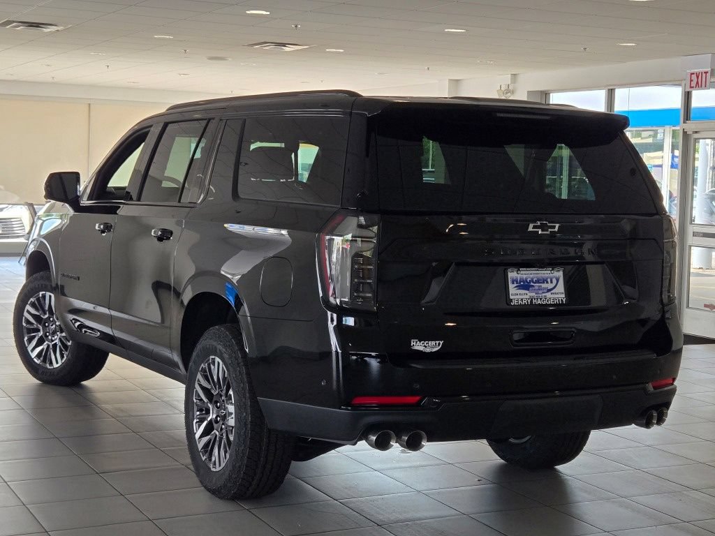 New 2026 Chevrolet Suburban Z71 w/ Comfort Package AWD/4WD image 17