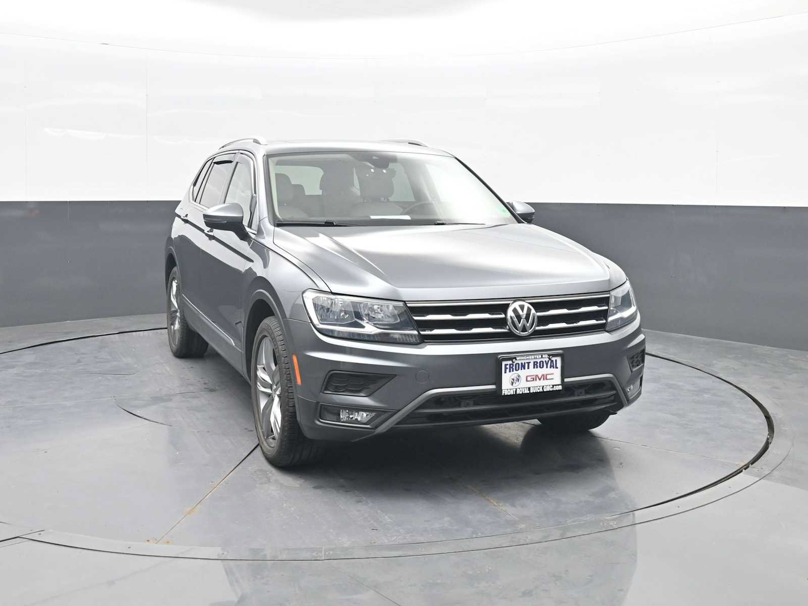 Used 2021 Volkswagen Tiguan SEL AWD/4WD image 2