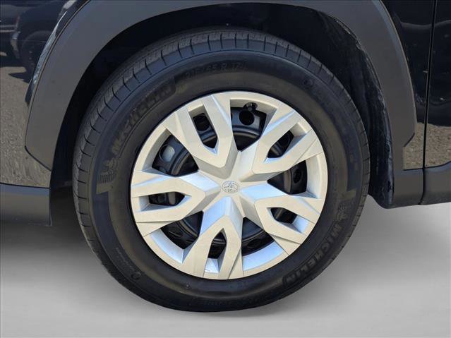 Used 2025 Toyota Corolla Cross L FWD image 23