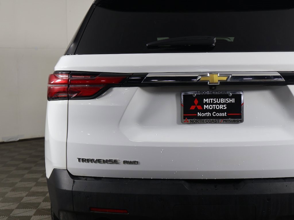Used 2023 Chevrolet Traverse LT image 15