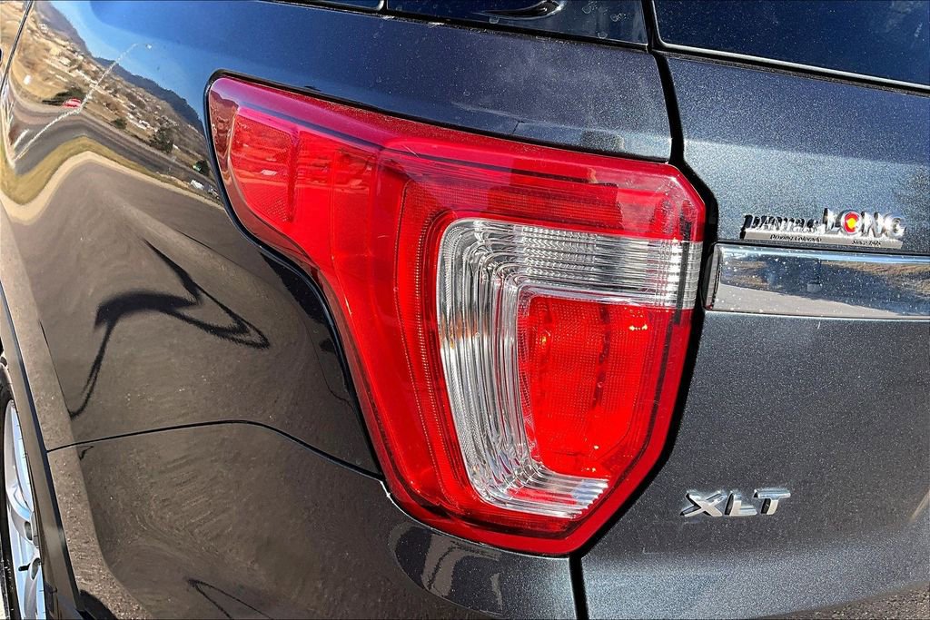 Used 2017 Ford Explorer XLT w/ Equipment Group 201A image 33