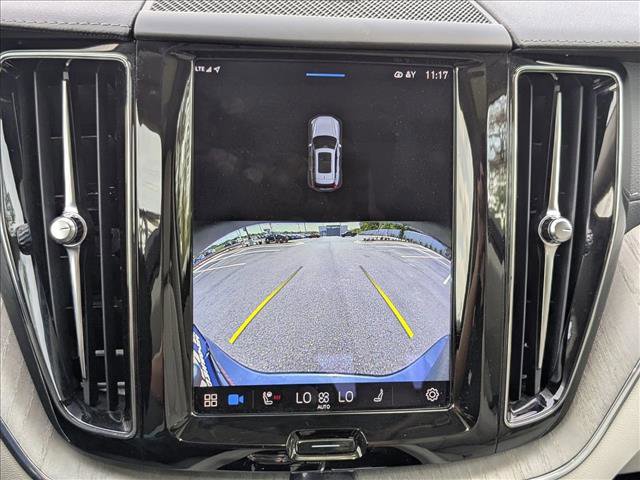 Used 2023 Volvo XC60 B5 Ultimate image 14