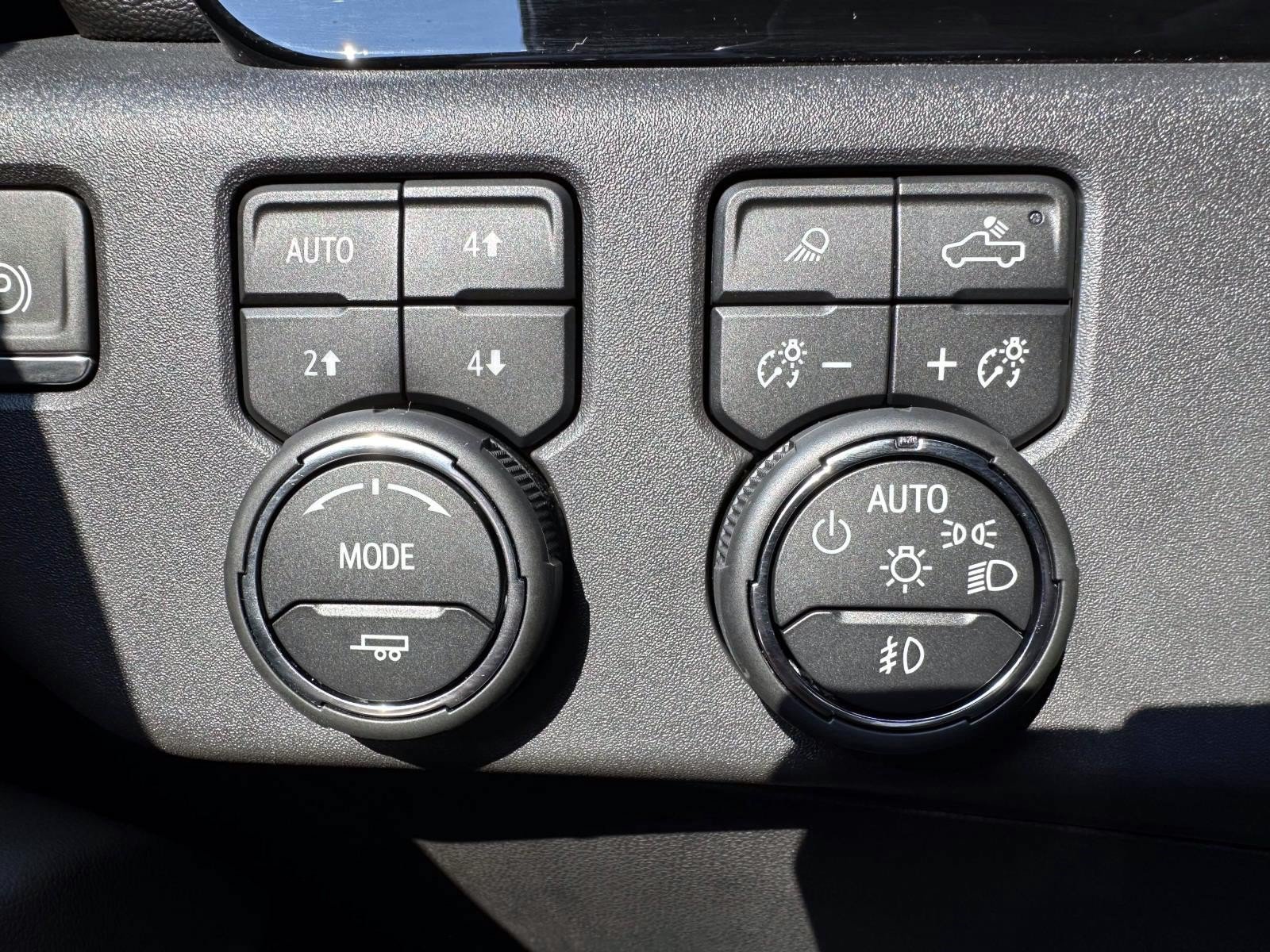 Used 2023 Chevrolet Silverado 1500 ZR2 w/ LPO, Dark Essentials Package AWD/4WD image 17