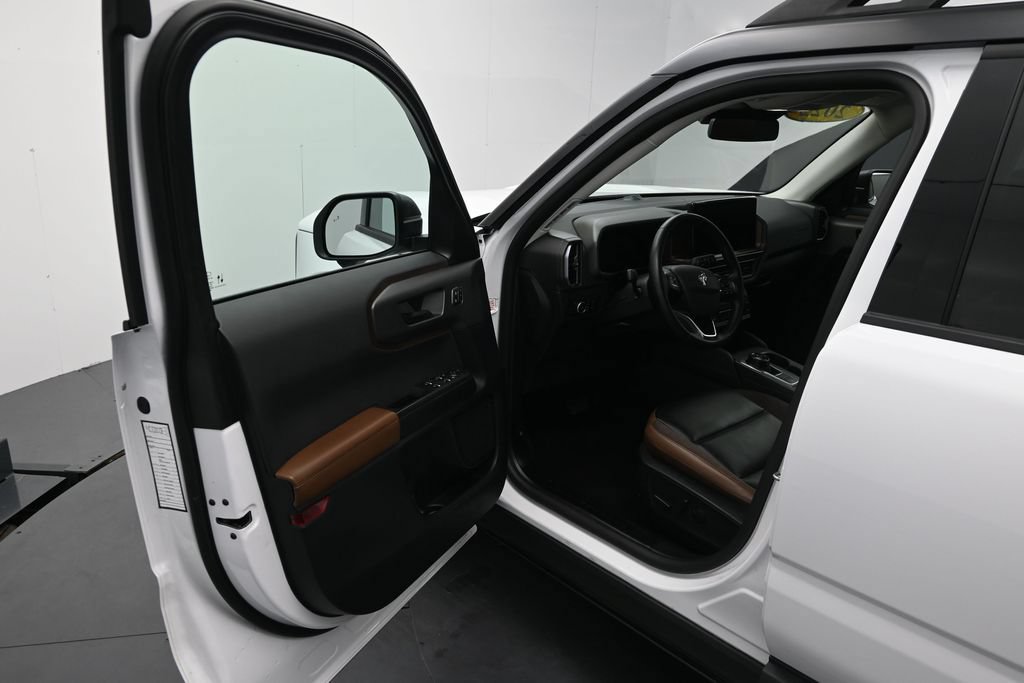 Certified 2025 Ford Bronco Sport Outer Banks w/ Outer Banks Tech Package+ AWD/4WD image 12