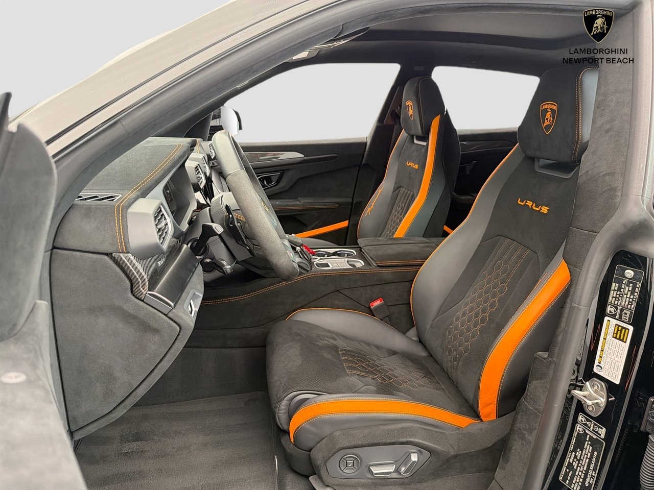 Used 2024 Lamborghini Urus Performante AWD/4WD image 11