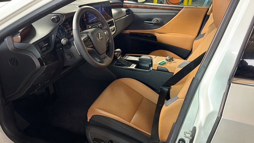 Certified 2022 Lexus ES 300h 300h w/ Premium Package image 25