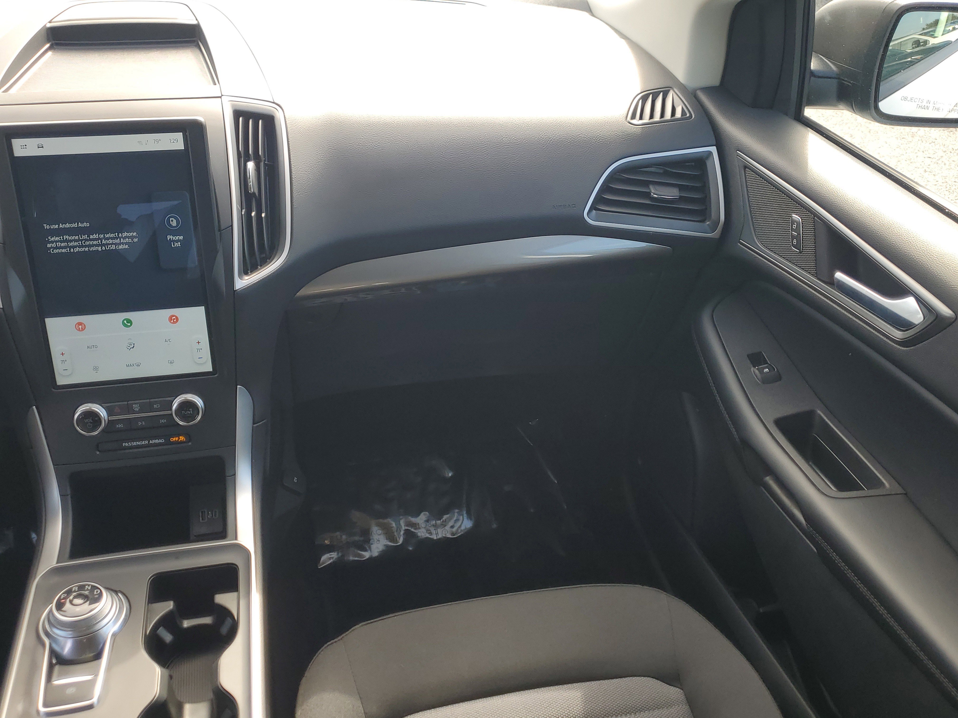 Used 2024 Ford Edge SE image 14