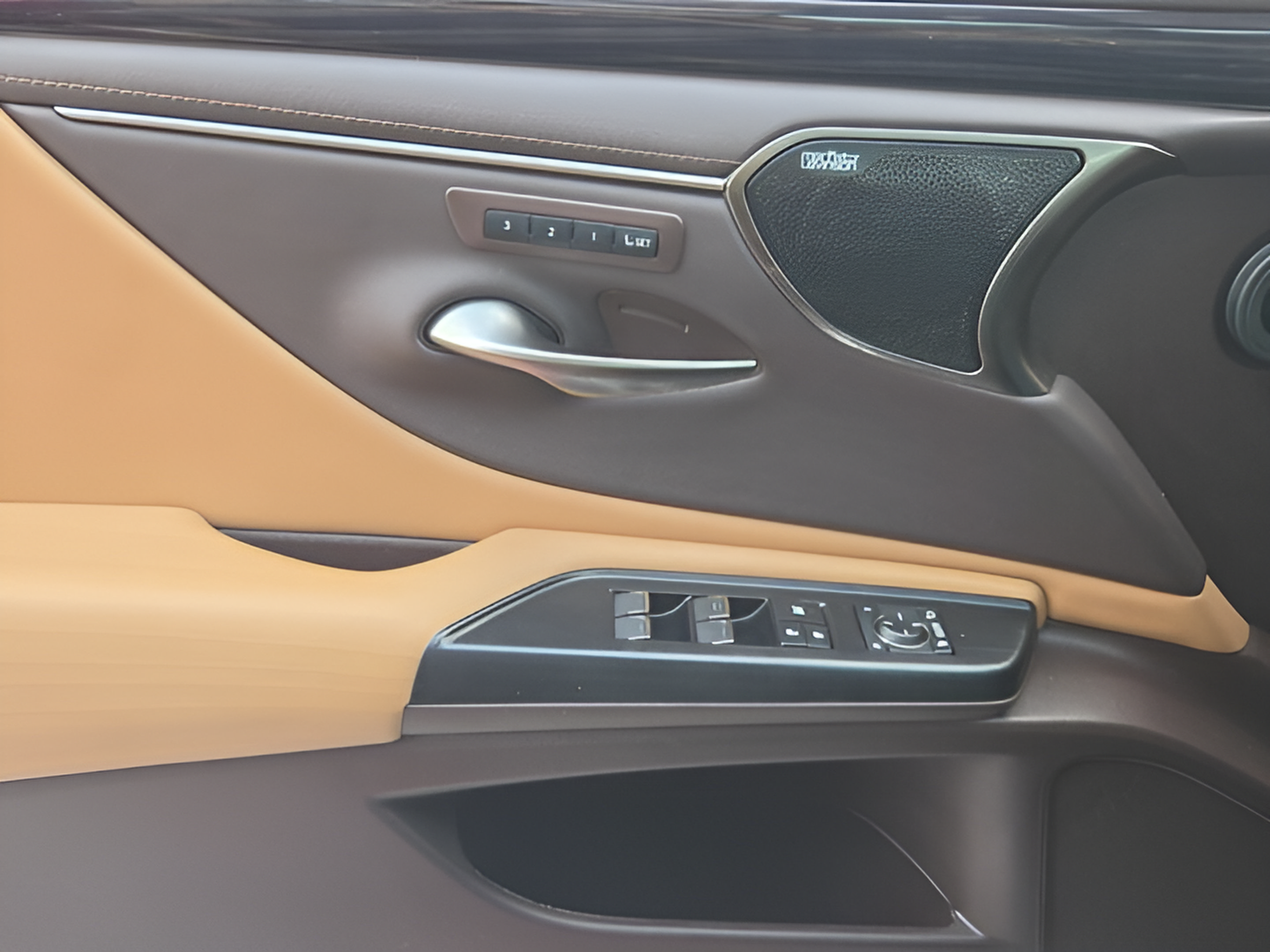 Certified 2021 Lexus ES 350 Ultra Luxury w/ Accessory Package 2 FWD image 30