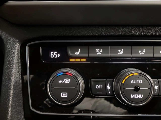 Used 2023 Volkswagen Atlas Cross Sport SE AWD/4WD image 51