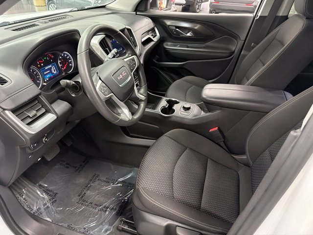 Used 2024 GMC Terrain SLE AWD/4WD image 14