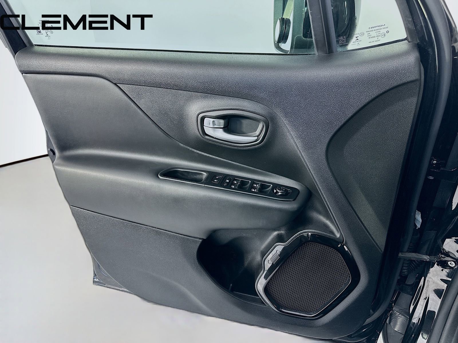 Used 2019 Jeep Renegade Altitude w/ Quick Order Package 2XM image 25