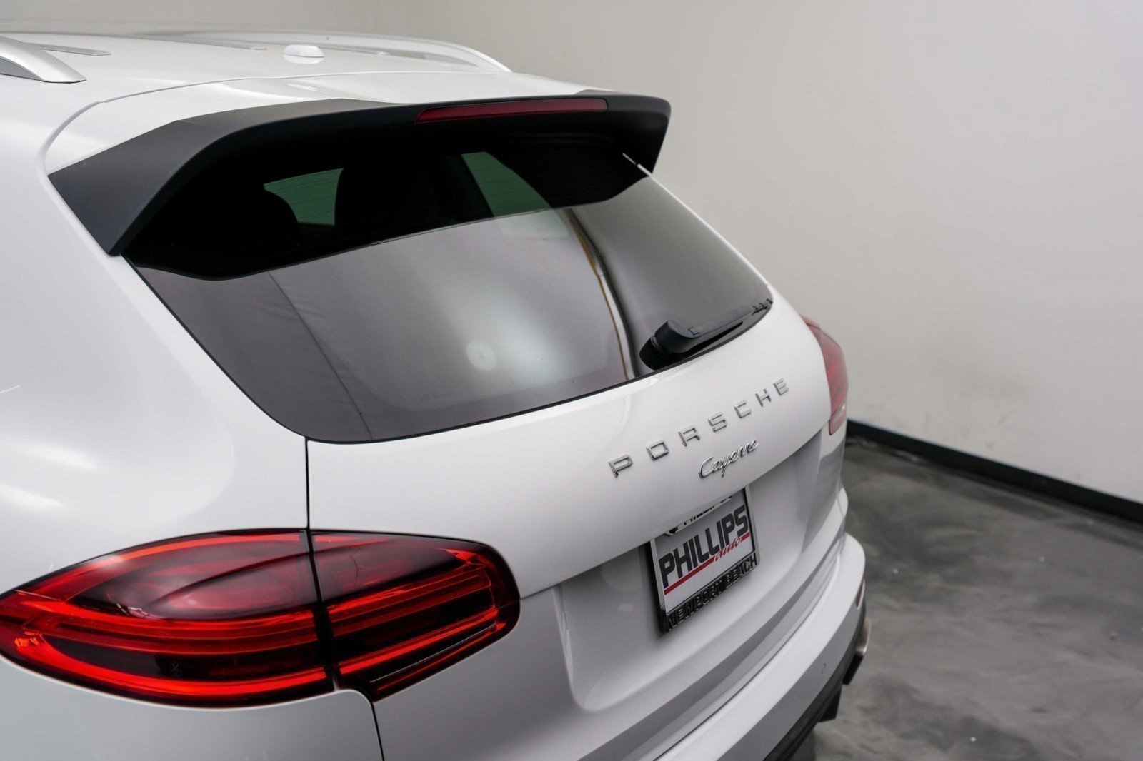 Used 2015 Porsche Cayenne Diesel AWD/4WD image 15