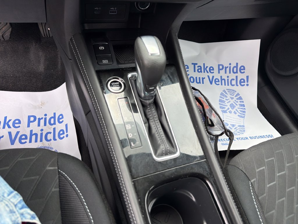 Certified 2024 Nissan Kicks SV FWD image 21
