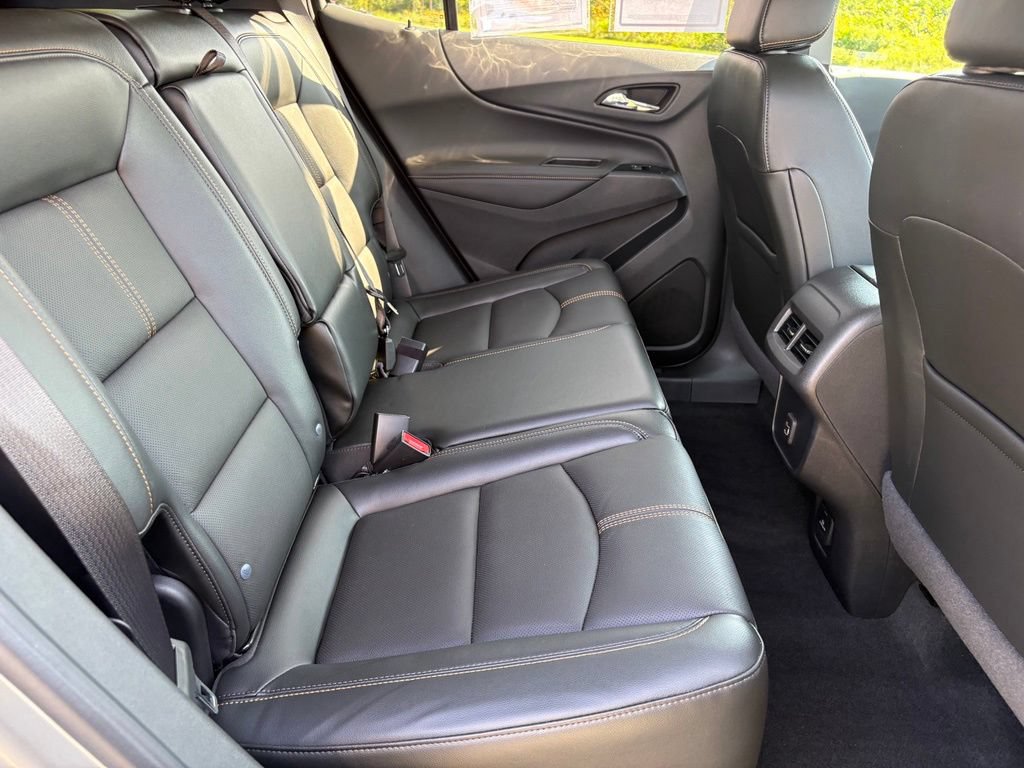 Used 2023 Chevrolet Equinox Premier FWD image 36