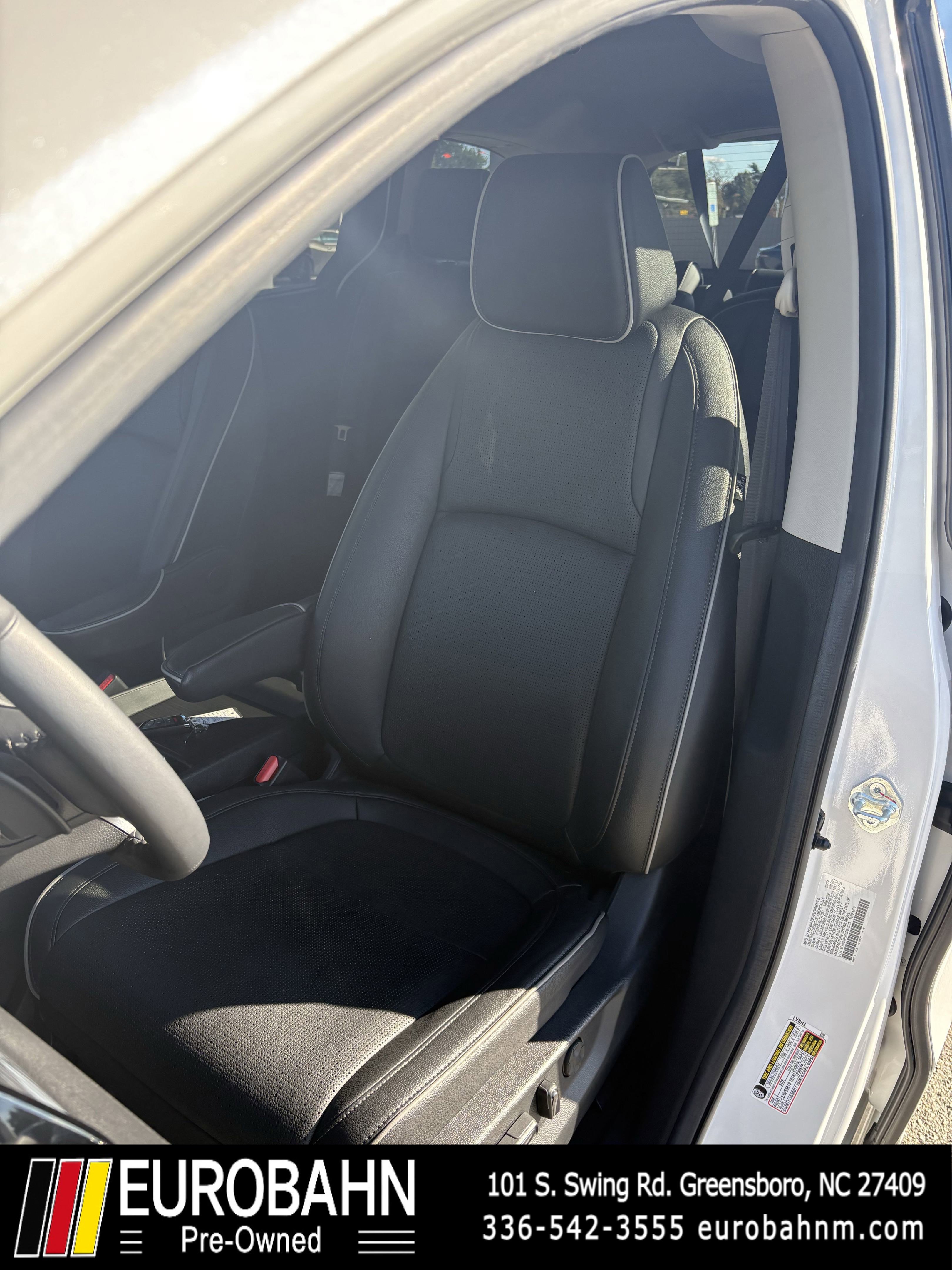 Used 2025 Honda Odyssey Elite image 6