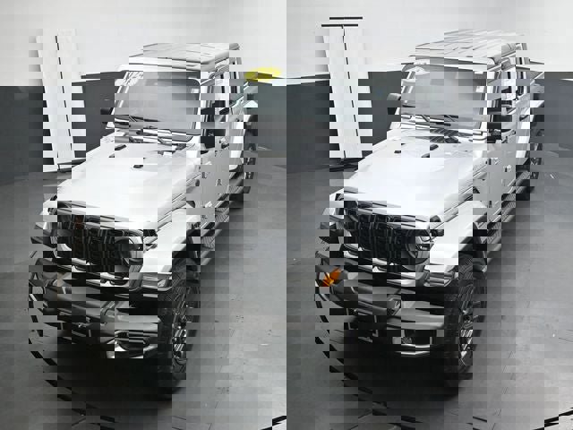 Used 2024 Jeep Gladiator Sport image 21