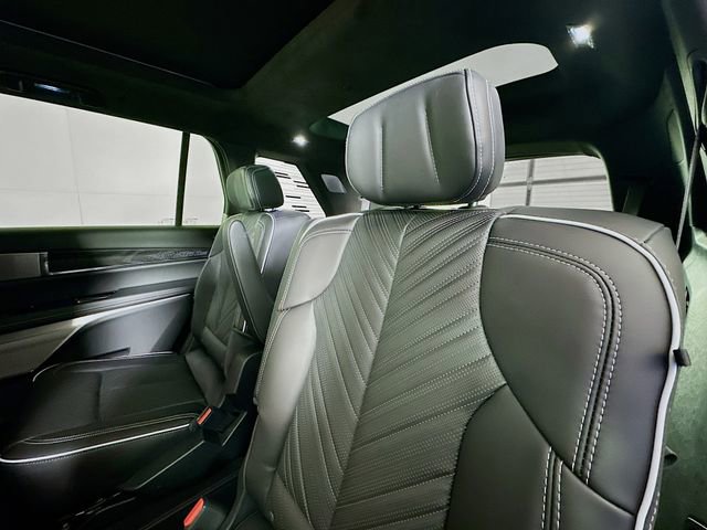 New 2026 Cadillac Vistiq Platinum image 14