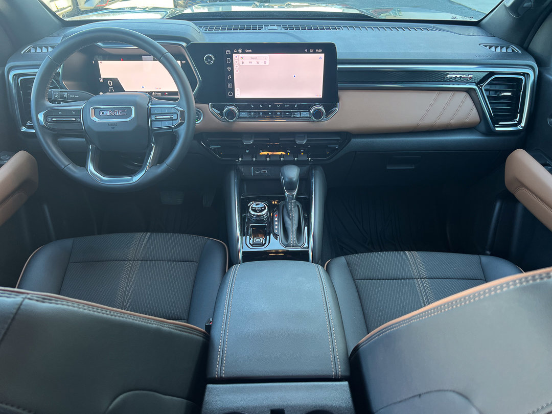 Used 2024 GMC Canyon AT4 image 33