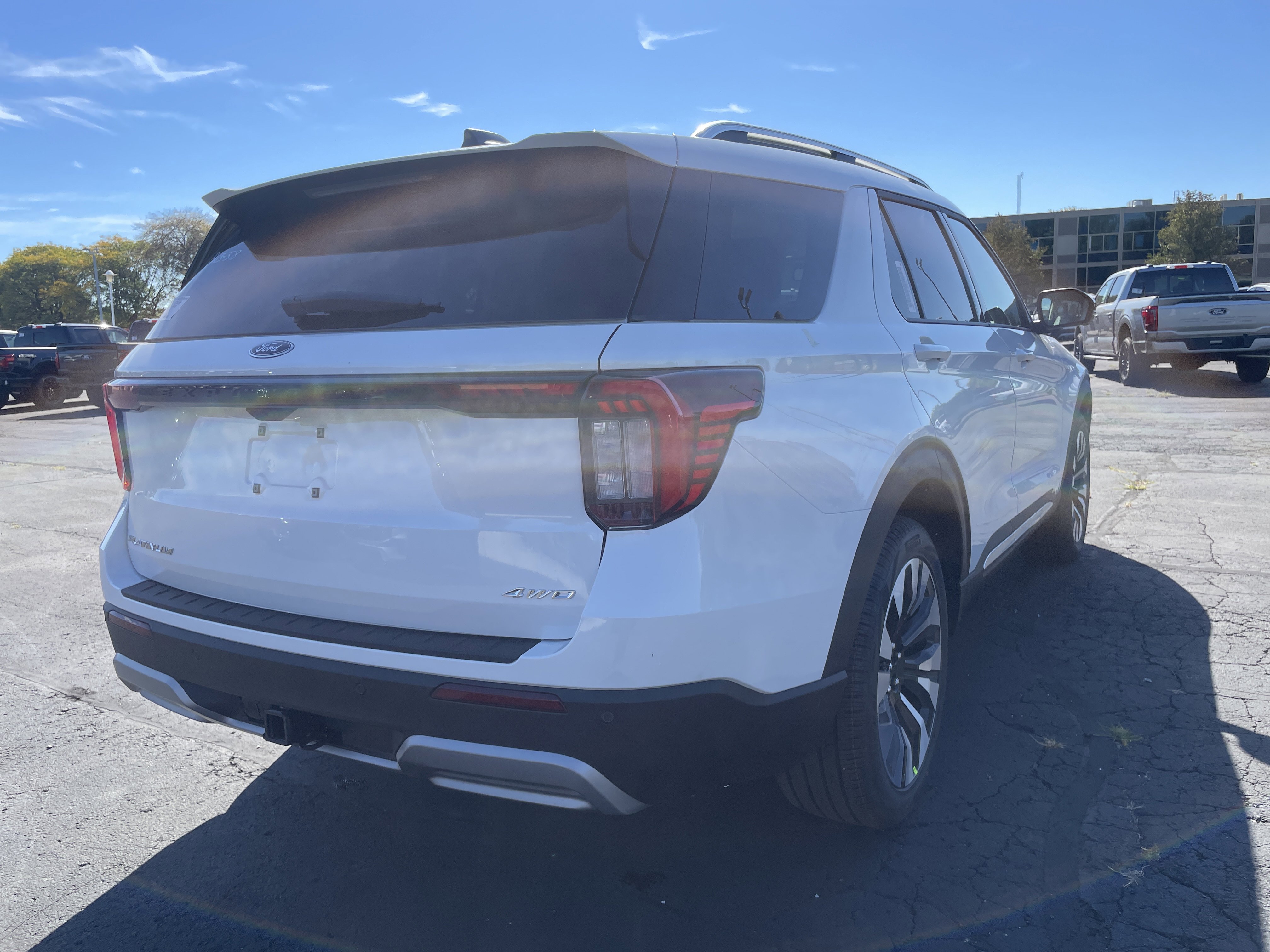 New 2026 Ford Explorer Platinum image 4