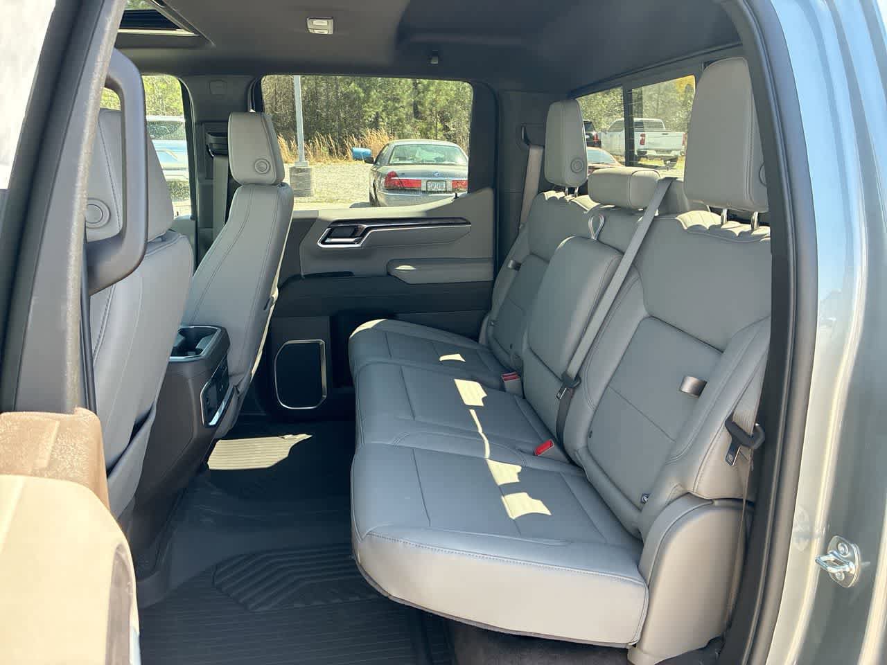 New 2026 Chevrolet Silverado 1500 LTZ w/ LTZ Premium Package AWD/4WD image 26
