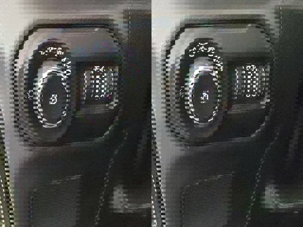 Used 2021 Jeep Wrangler Unlimited Sport image 19