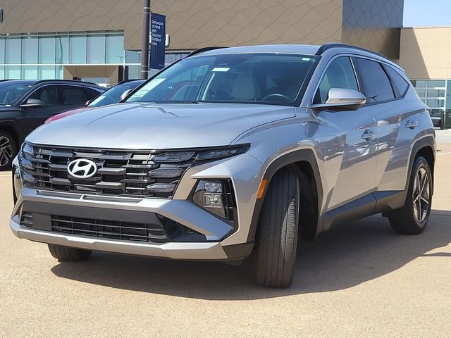 Certified 2025 Hyundai Tucson SEL image 2