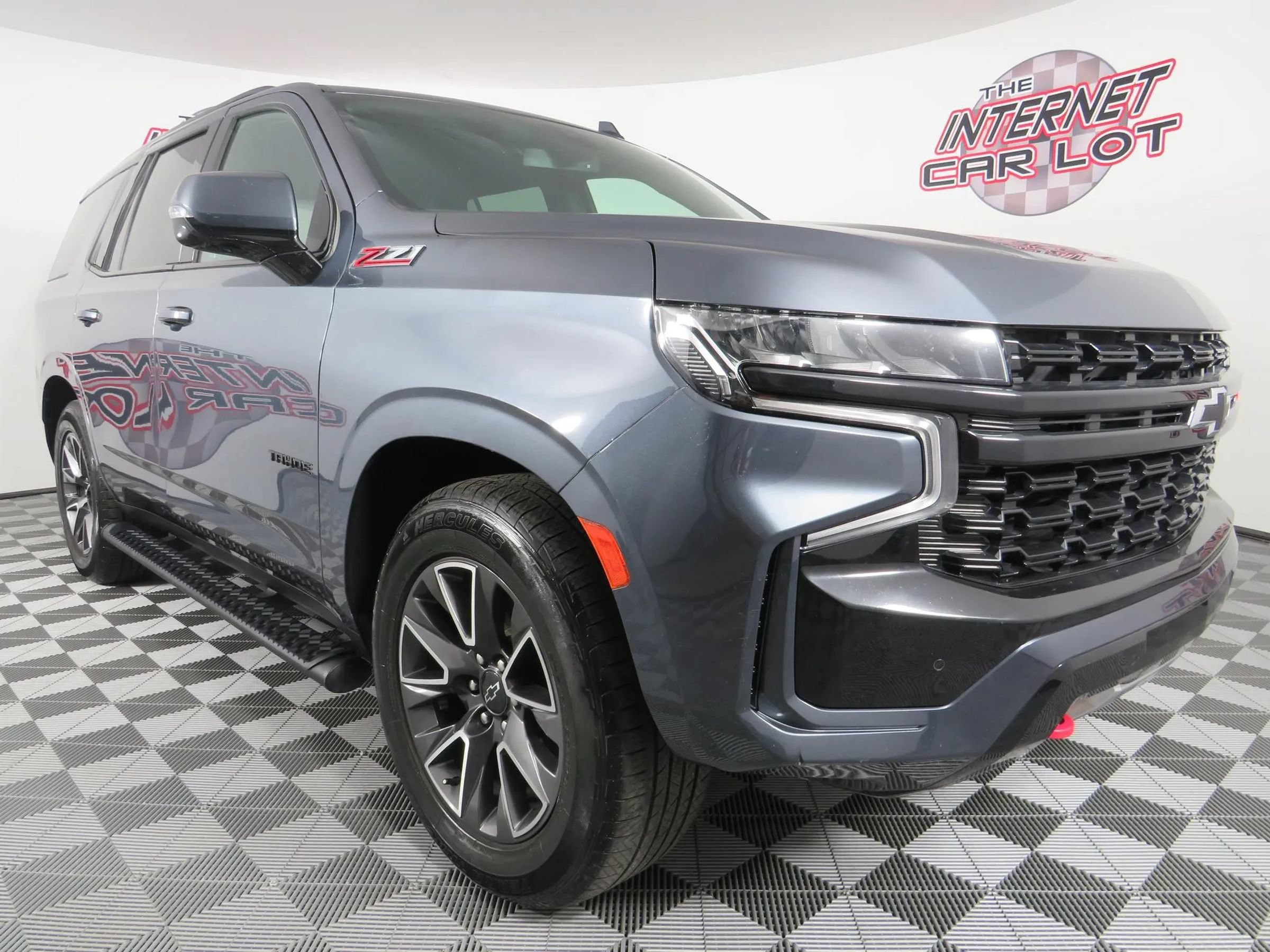 Used 2021 Chevrolet Tahoe Z71 w/ Z71 Off-Road Package AWD/4WD image 9