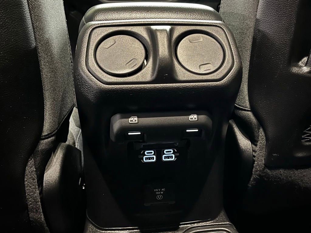 Used 2024 Jeep Wrangler Unlimited Rubicon w/ XTREMEE 35" Tire Package image 20